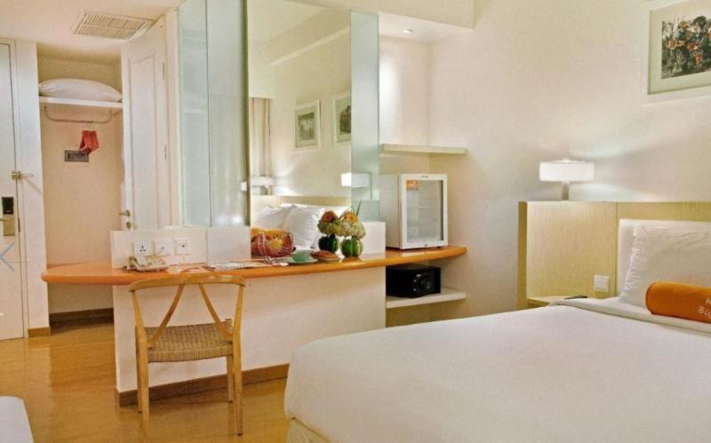 Harris Hotel & Conventions Маланг Номер фото