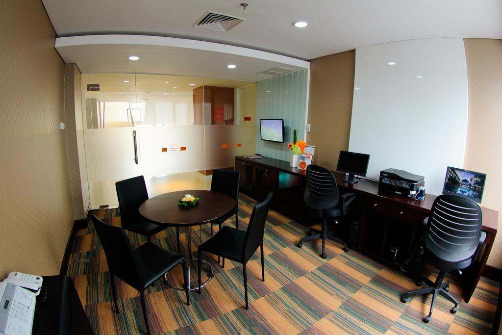 Harris Hotel & Conventions Маланг Экстерьер фото