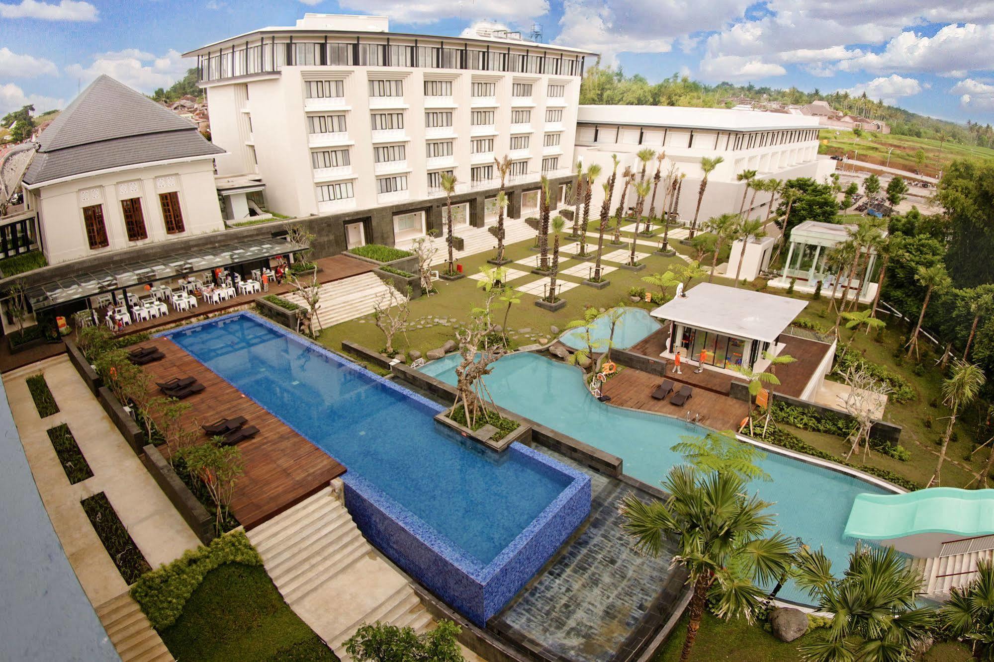 Harris Hotel & Conventions Маланг Экстерьер фото